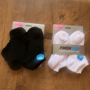 NEW Finish Line Black & White Socks Size 5-10